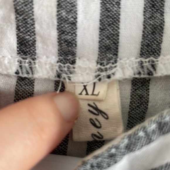 grey V Neck Lace Vertical Striped Blouse short sleeve linen top - Picture 6 of 7